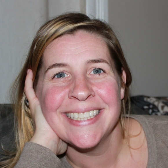 Meet your Posher, Michelle - Picture 1 of 1